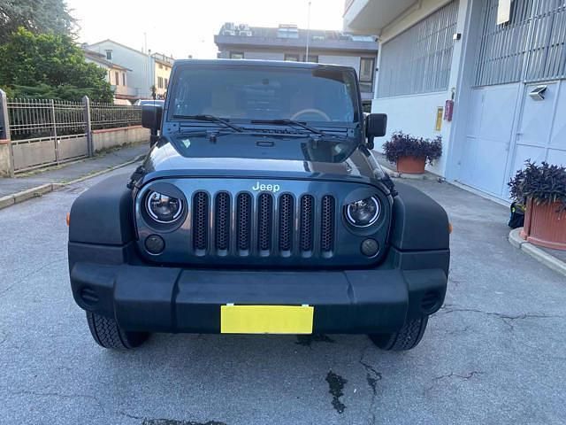 Usata Jeep Wrangler Sport 177 CV (130 kW) 2008 Nero SUV