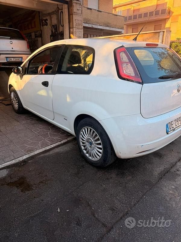 Usata Fiat Grande Punto 2005 Bianco Utilitaria