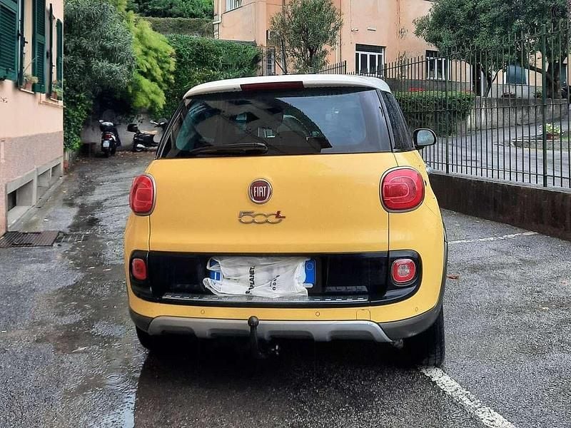 Giallo Usata 2016 Fiat 500L Monovolume | 7900 € (Super prezzo) - Immagine 1/4