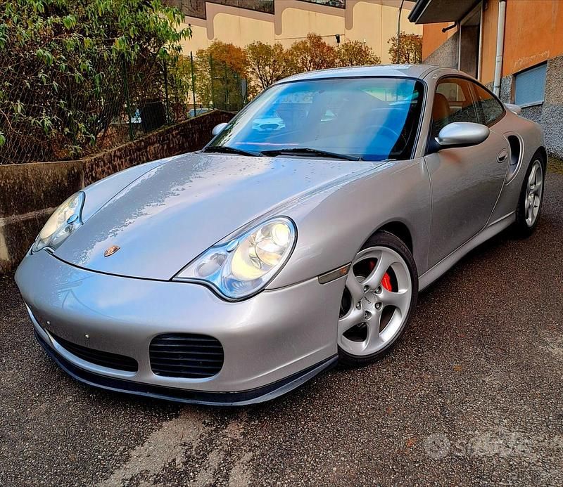Usata Porsche 996 420 CV (308 kW) 2000 Grigio Coupé
