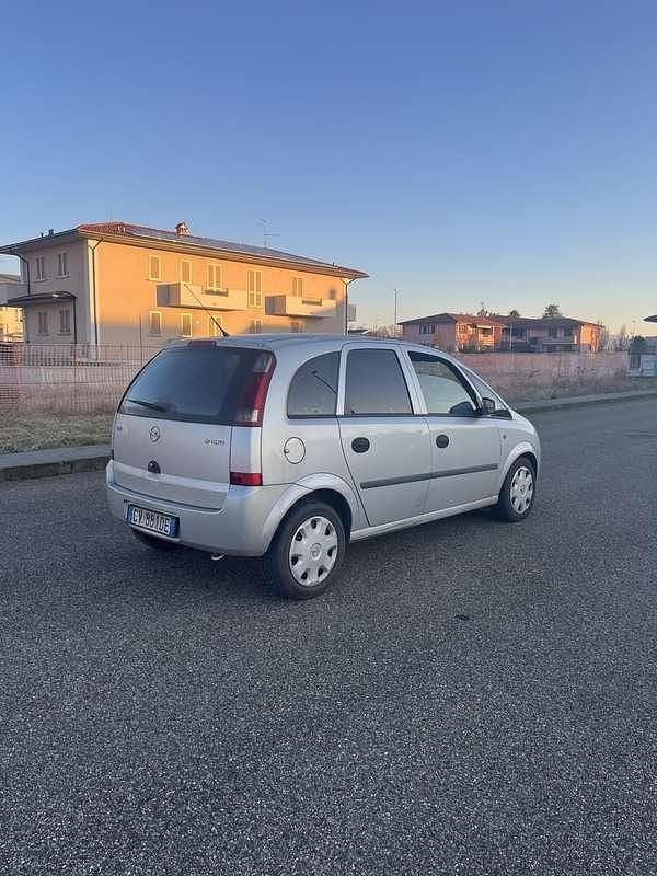 Usata Opel Meriva Enjoy 101 CV (74 kW) 2005 Monovolume