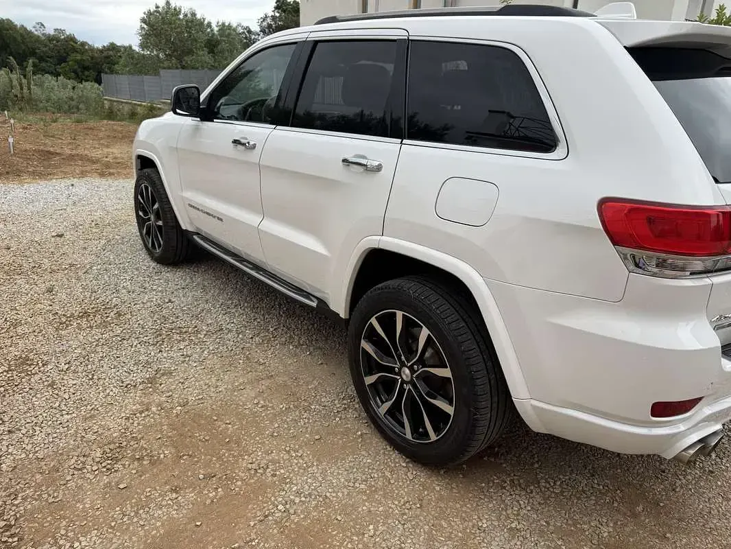 Usata Jeep Cherokee Overland 253 CV (186 kW) 2015 SUV