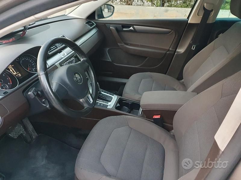 Usata VW Passat 150 CV (110 kW) 2012 Grigio Berlina