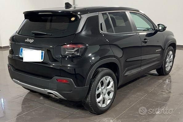 Usata Jeep Avenger Altitude 101 CV (74 kW) 2024 Nero SUV