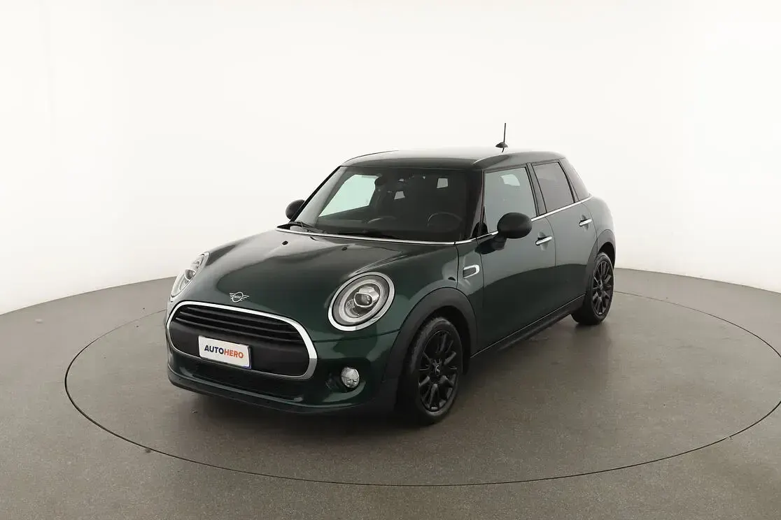 Begagnad Mini ONE 75 HK (55 kW) 2018 Halvkombi