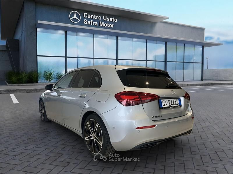 Usata Mercedes A180 Advanced Plus 116 CV (85 kW) 2024 Argento Berlina