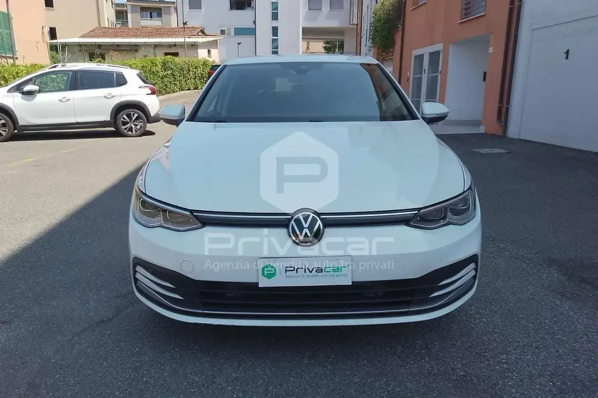 Usata VW Golf VII Style 150 CV (110 kW) 2021 Bianco Utilitaria