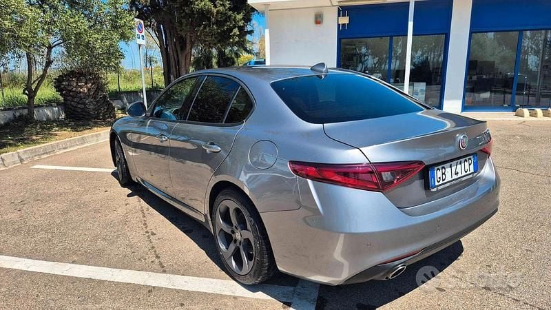 Usata Alfa Romeo Giulia Business 160 CV (117 kW) 2020 Grigio Berlina