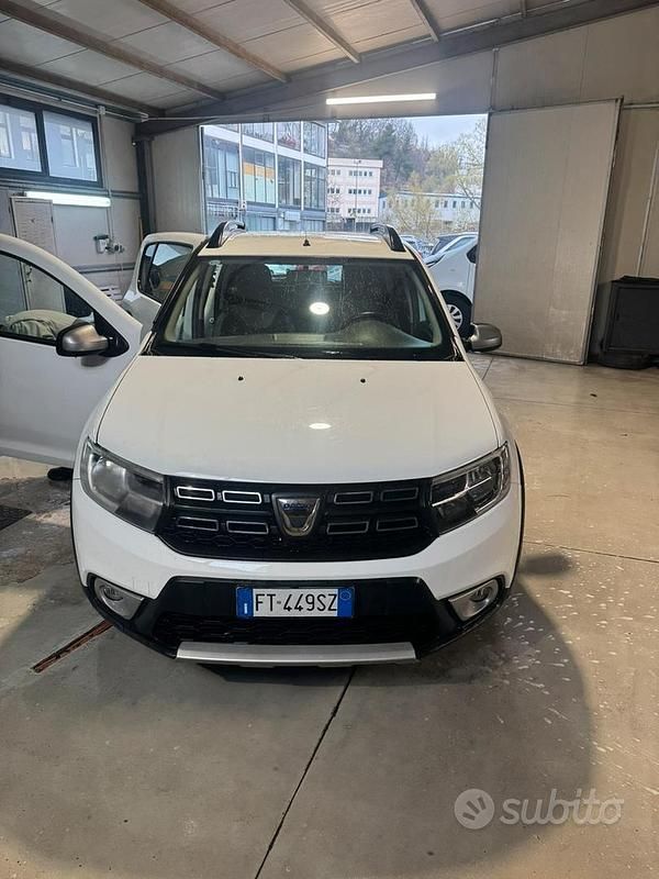 Usata Dacia Sandero Stepway 90 CV (66 kW) 2019 Bianco Berlina
