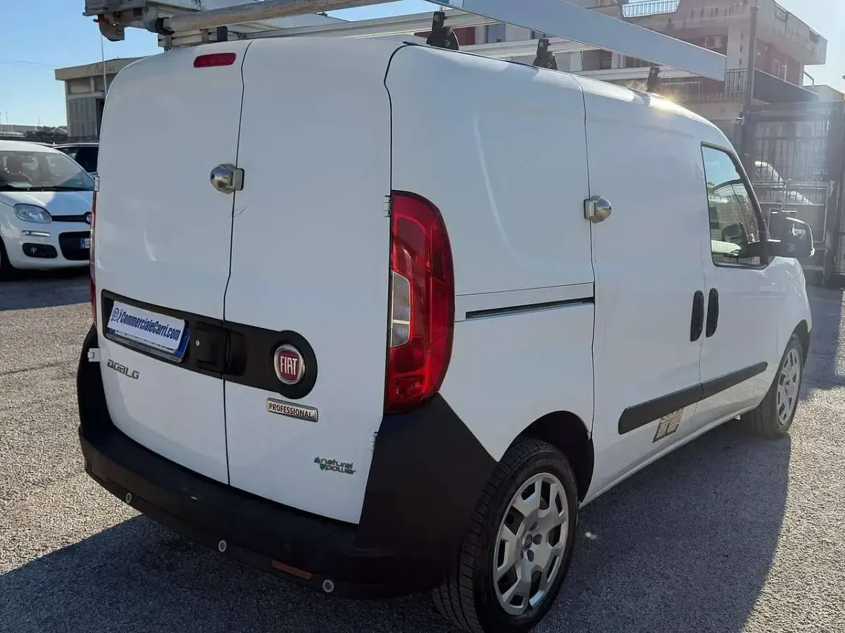 Usata Fiat Doblò 120 CV (88 kW) 2019 Bianco Monovolume
