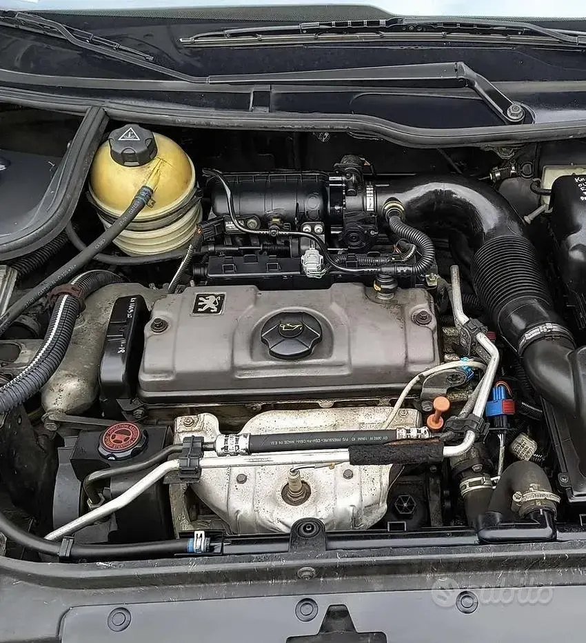 Usata Peugeot 206 60 CV (44 kW) 2002 Grigio Berlina