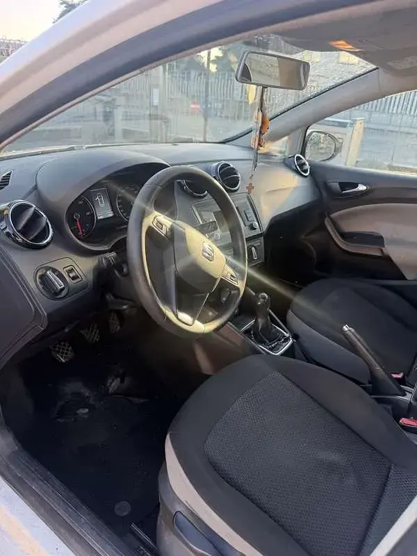 Usata Seat Ibiza 75 CV (55 kW) 2016 Berlina