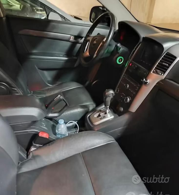 Usata Chevrolet Captiva 150 CV (110 kW) 2011 Nero SUV