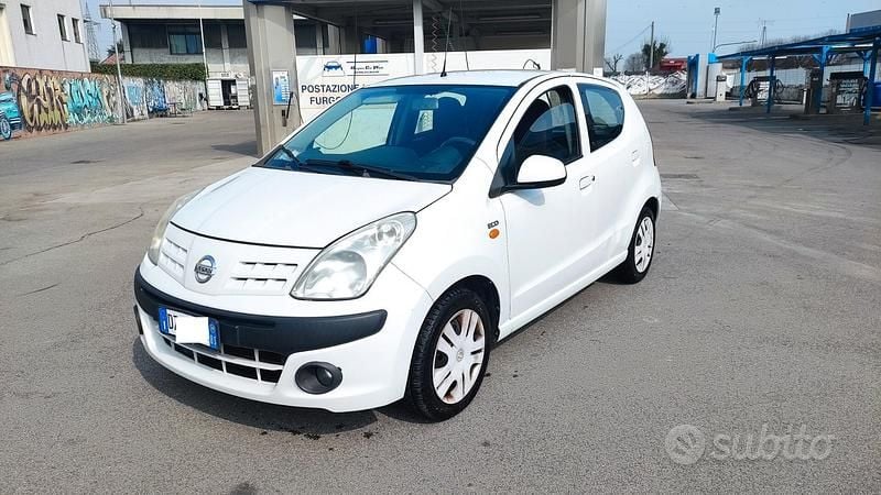 Usata Nissan Pixo 68 CV (50 kW) 2009 Bianco Utilitaria