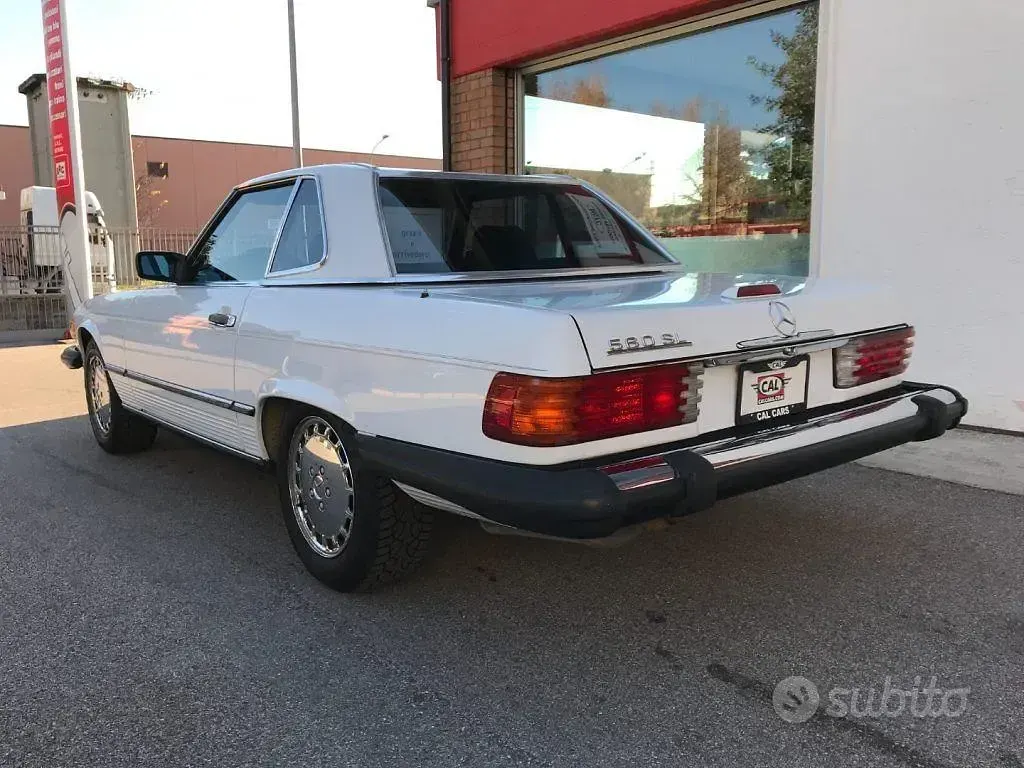 Usata Mercedes SL500 231 CV (169 kW) 1988 Bianco pastello Cabrio