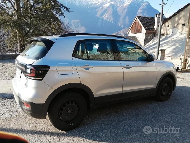 Usata VW T-Cross Style 95 CV (69 kW) 2022 Grigio SUV