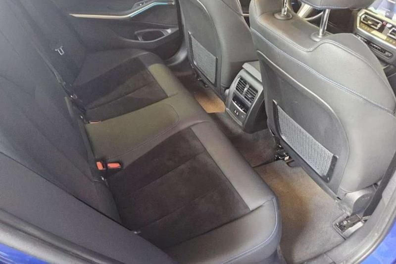 Usata BMW 330e M Sport 292 CV (214 kW) 2022 Blu/azzurro Berlina