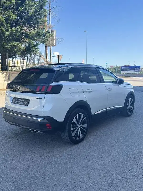 Usata Peugeot 3008 GT-line 120 CV (88 kW) 2017 SUV