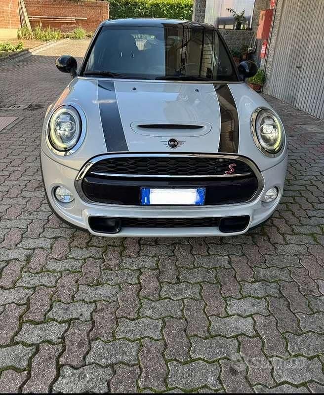 Usata Mini Cooper SD 170 CV (125 kW) 2019 Utilitaria
