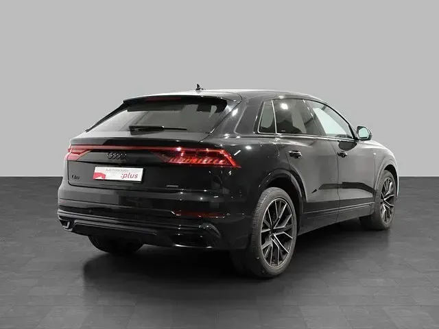 Usata Audi Q8 Sport 340 CV (250 kW) 2023 Nero mythos metallizzato SUV