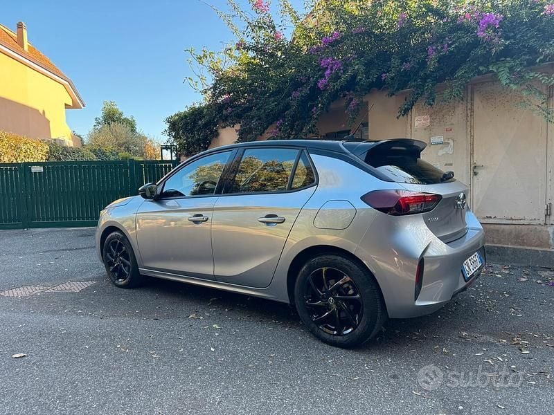 Usata Opel Corsa 131 CV (96 kW) 2023 Grigio Berlina