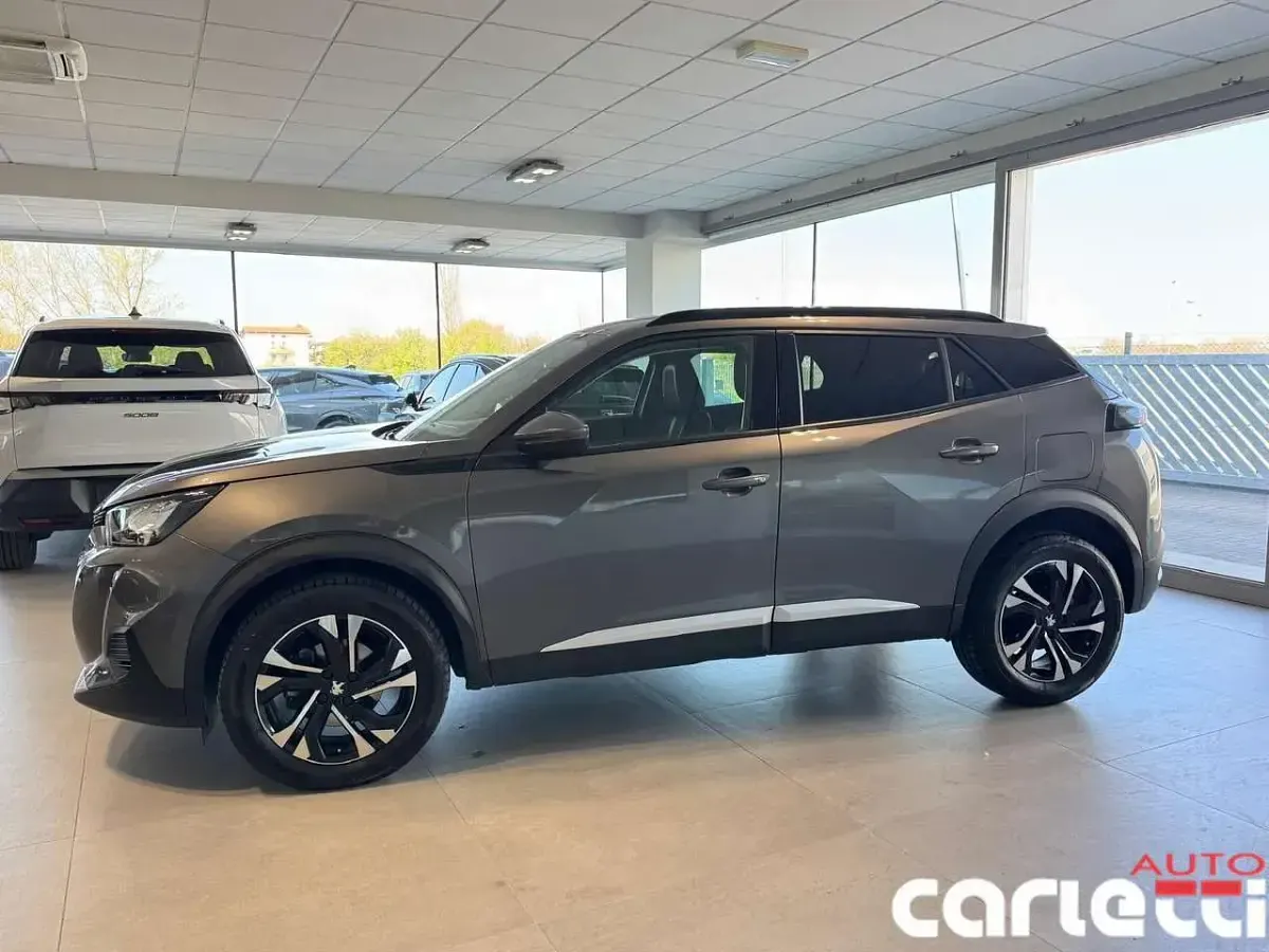 Usata Peugeot 2008 Allure 110 CV (80 kW) 2021 Grigio SUV