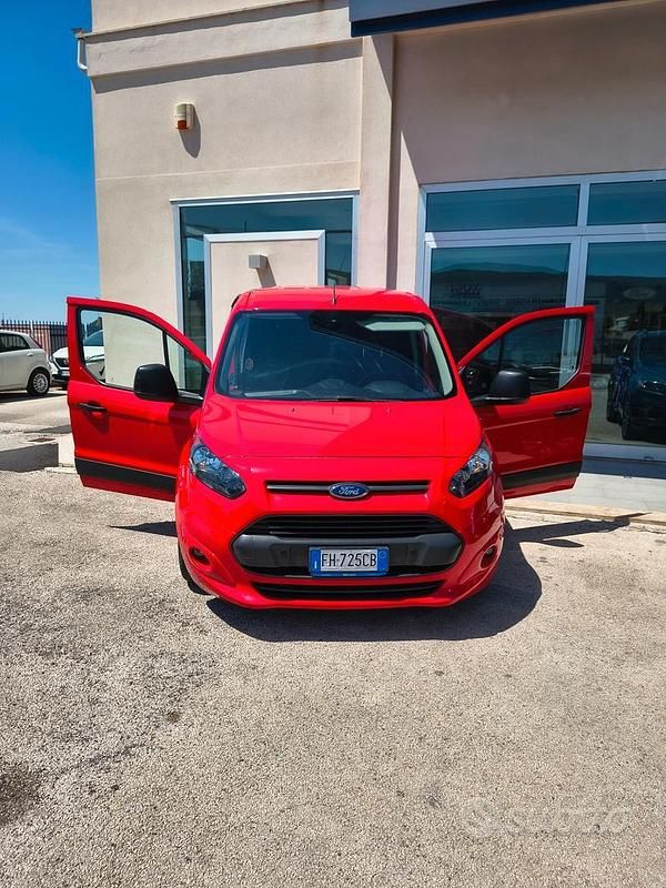 Occasion Ford Transit Connect 120 ch (88 kW) 2017 Rouge Monospace