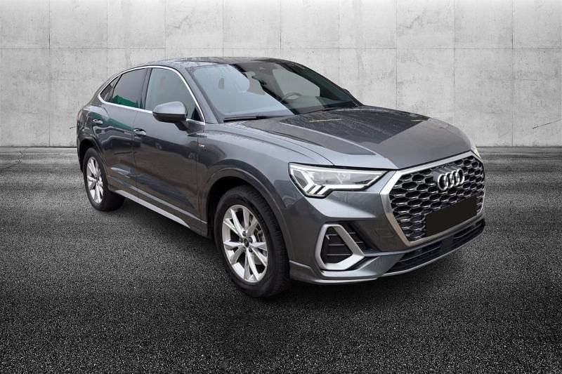 Usata Audi Q3 S-Line 150 CV (110 kW) 2023 Grigio metallizzato SUV