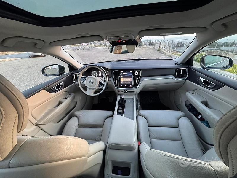 Usata Volvo V60 Inscription 190 CV (139 kW) 2018 Grigio Station wagon