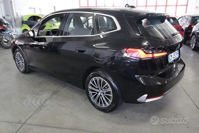Usata BMW 225 Active Tourer Luxury Line 136 CV (100 kW) 2023 Nero Monovolume