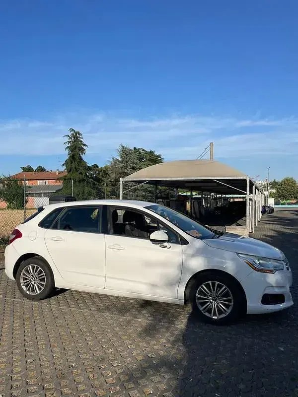Usata Citroën C4 Elegance 90 CV (66 kW) 2013 Berlina