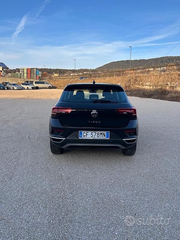 Usata VW T-Roc Advance 116 CV (85 kW) 2021 Nero SUV