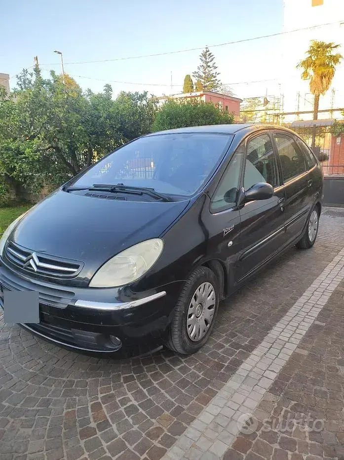 Usata Citroën Xsara Picasso 109 CV (80 kW) 2008 Nero Monovolume