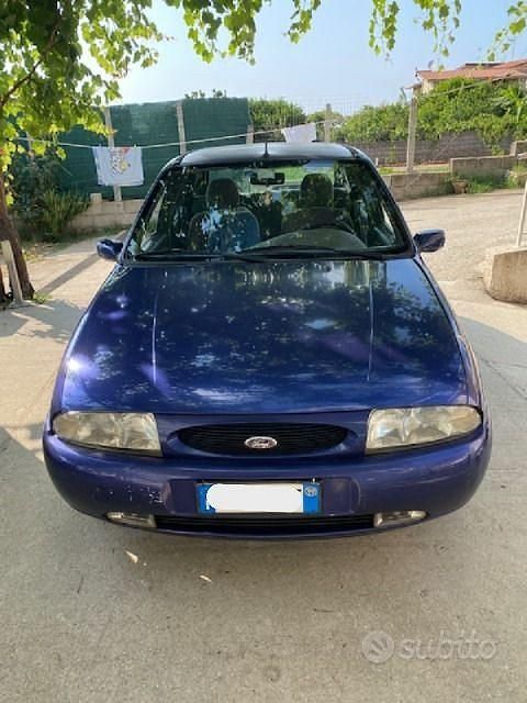 Usata Ford Fiesta 75 CV (55 kW) 1999 Blu Utilitaria