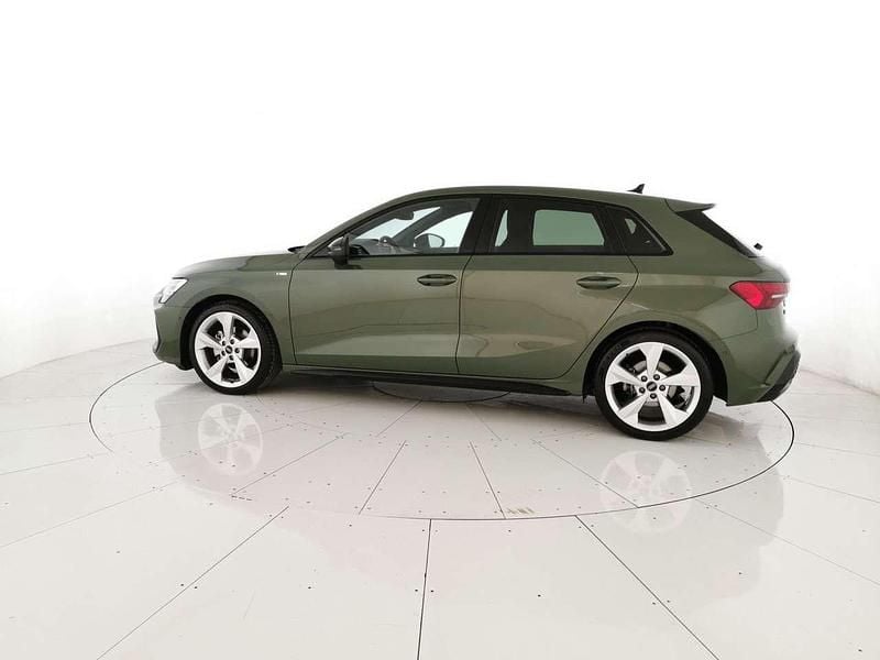 Usata Audi A3 Sportback S-Line 150 CV (110 kW) 2025 Verde Utilitaria