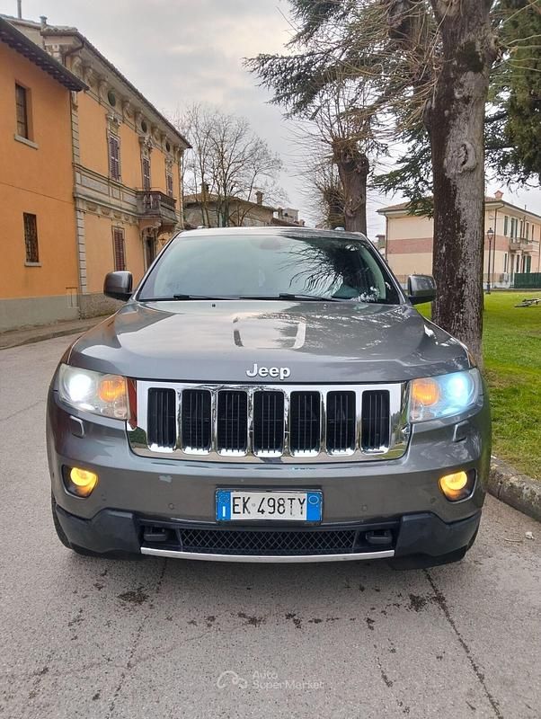 Usata Jeep Grand Cherokee 241 CV (177 kW) 2011 Marrone SUV