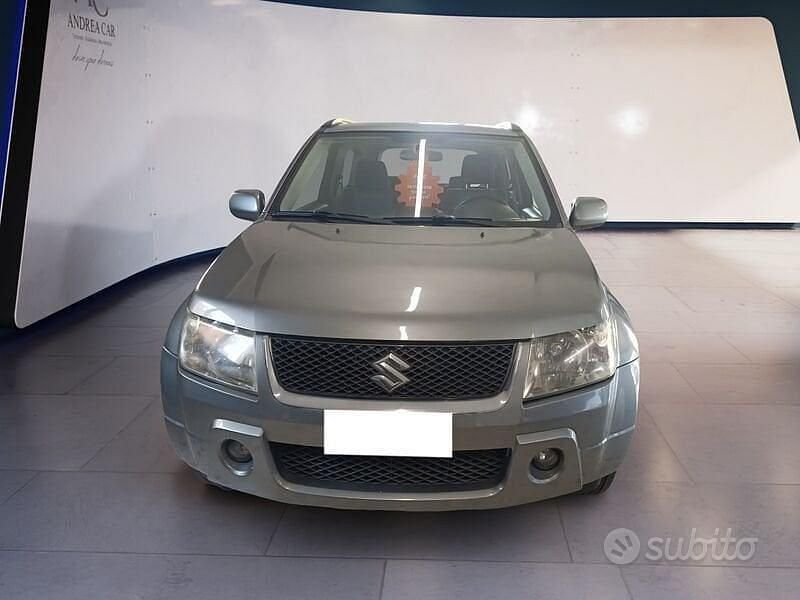 Usata Suzuki Grand Vitara 129 CV (94 kW) 2008 Grigio SUV