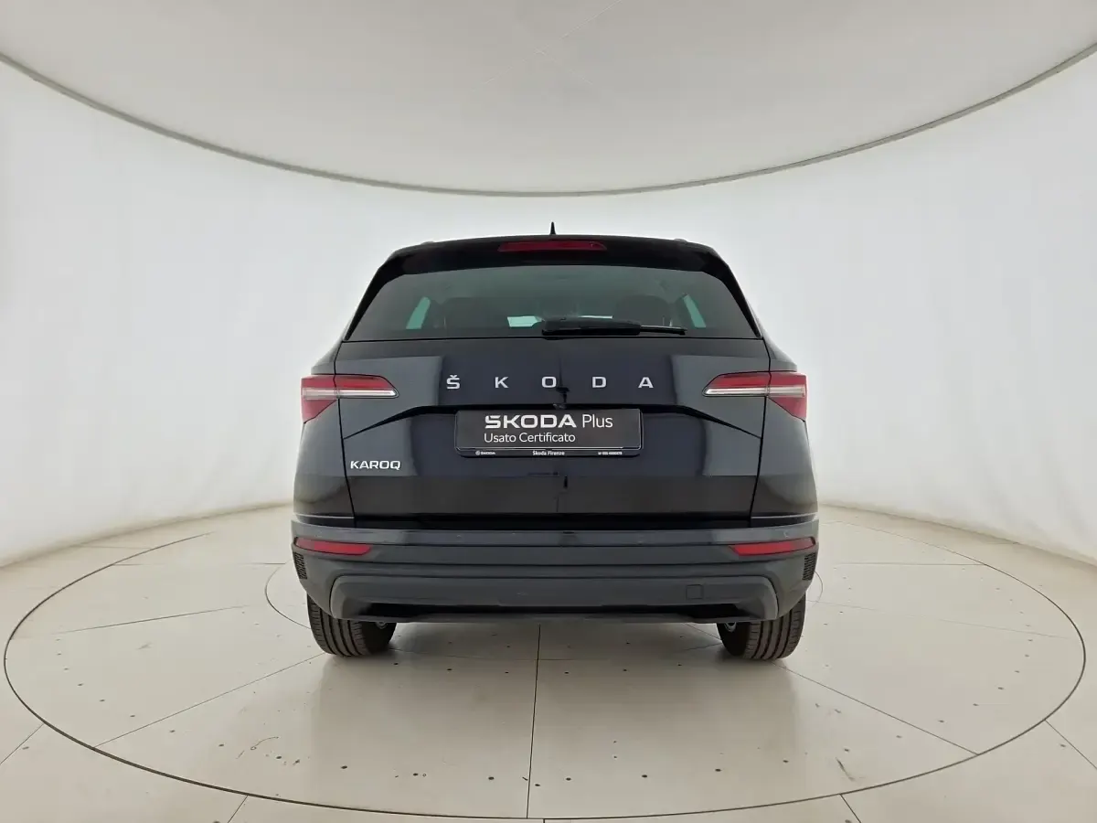Usata Skoda Karoq Executive 150 CV (110 kW) 2023 Nero tulipano perlato SUV