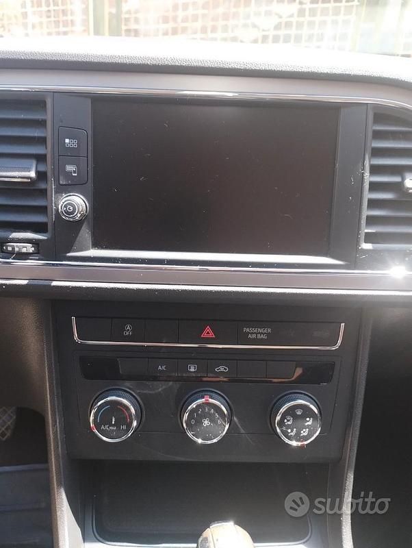 Usata Seat Leon 115 CV (84 kW) 2017 Grigio Station wagon