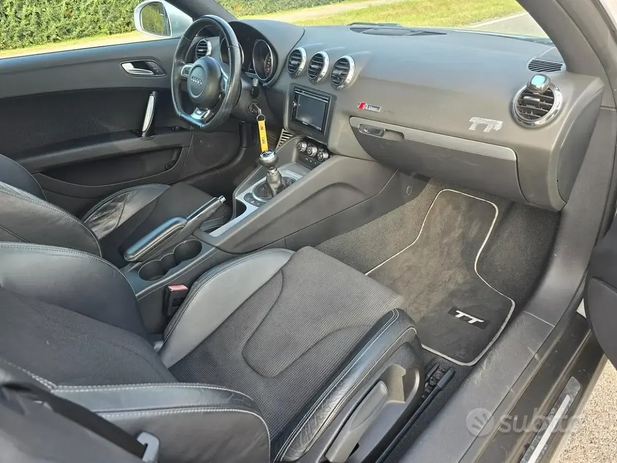 Usata Audi TT Advanced Plus 160 CV (117 kW) 2010 Grigio Coupé