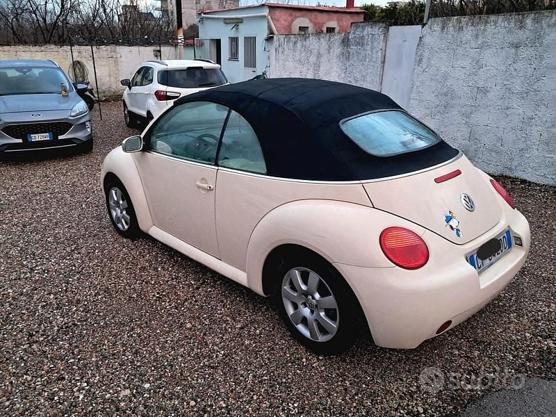 Usata VW Beetle 102 CV (75 kW) 2003 Beige Berlina