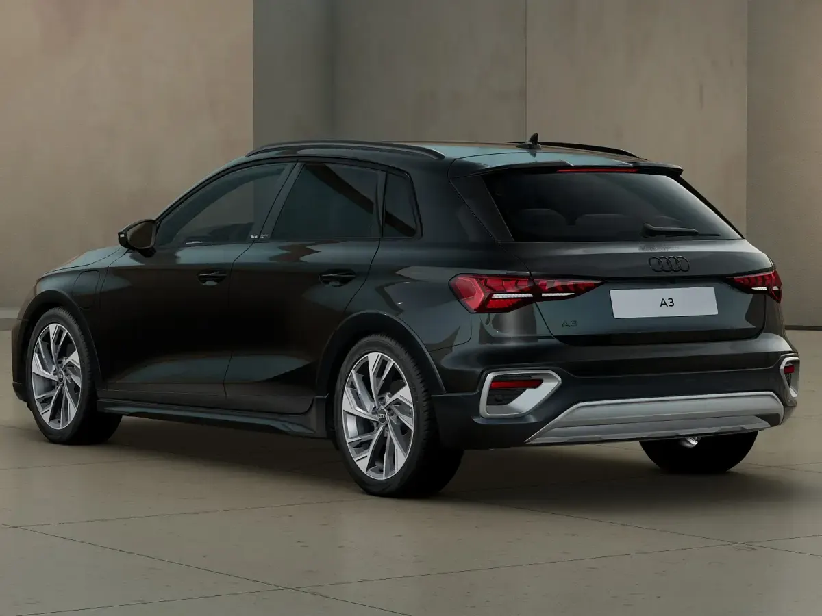 Nuova Audi A3 e-tron Advanced 204 CV (150 kW) 2026 Nero mito metallizzato Utilitaria