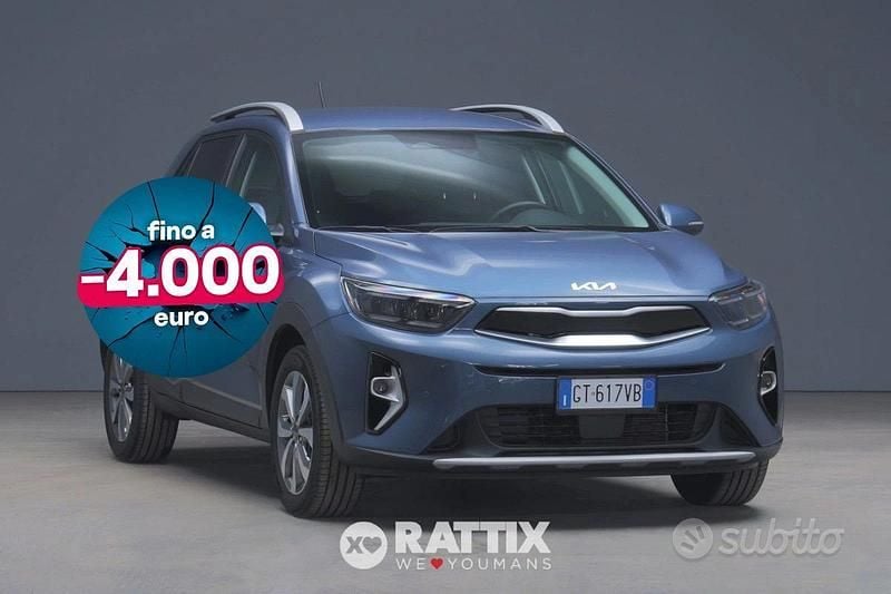 Smoke blu Usata 2024 Kia Stonic Style SUV | 17.748 € (Cara) - Immagine 1/4