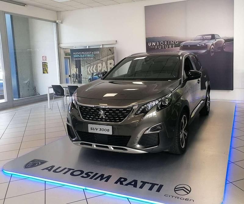 Usata Peugeot 3008 GT-line 131 CV (96 kW) 2019 Grigio amazonite SUV