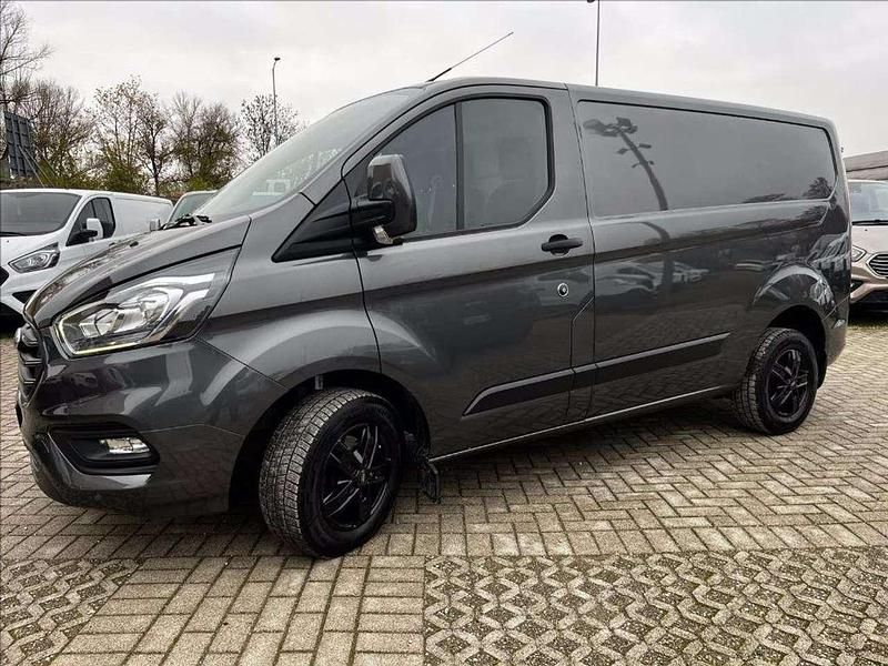 Usata Ford Transit Custom Trend 131 CV (96 kW) 2023 Grigio metallizzato Furgone