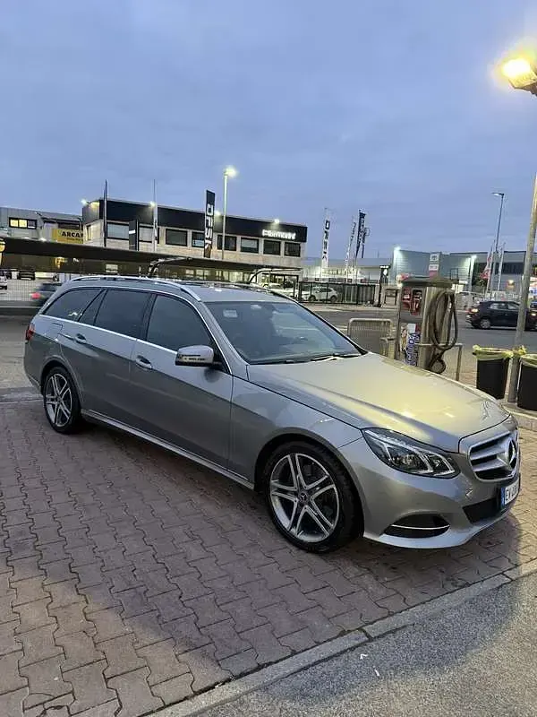Usata Mercedes E350 Executive 252 CV (185 kW) 2014 Station wagon