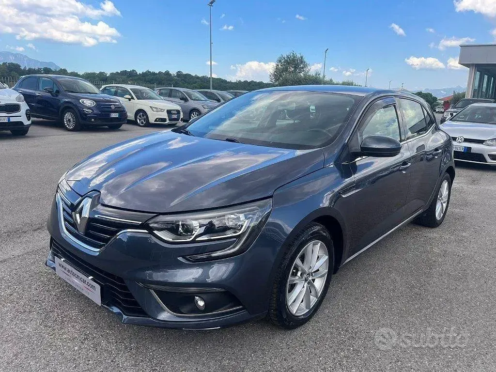Usata Renault Mégane Intens 110 CV (80 kW) 2018 Bluazzurro Berlina