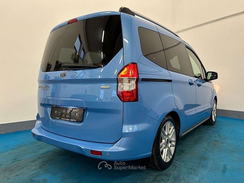 Usata Ford Transit Titanium 101 CV (74 kW) 2015 Blu Berlina