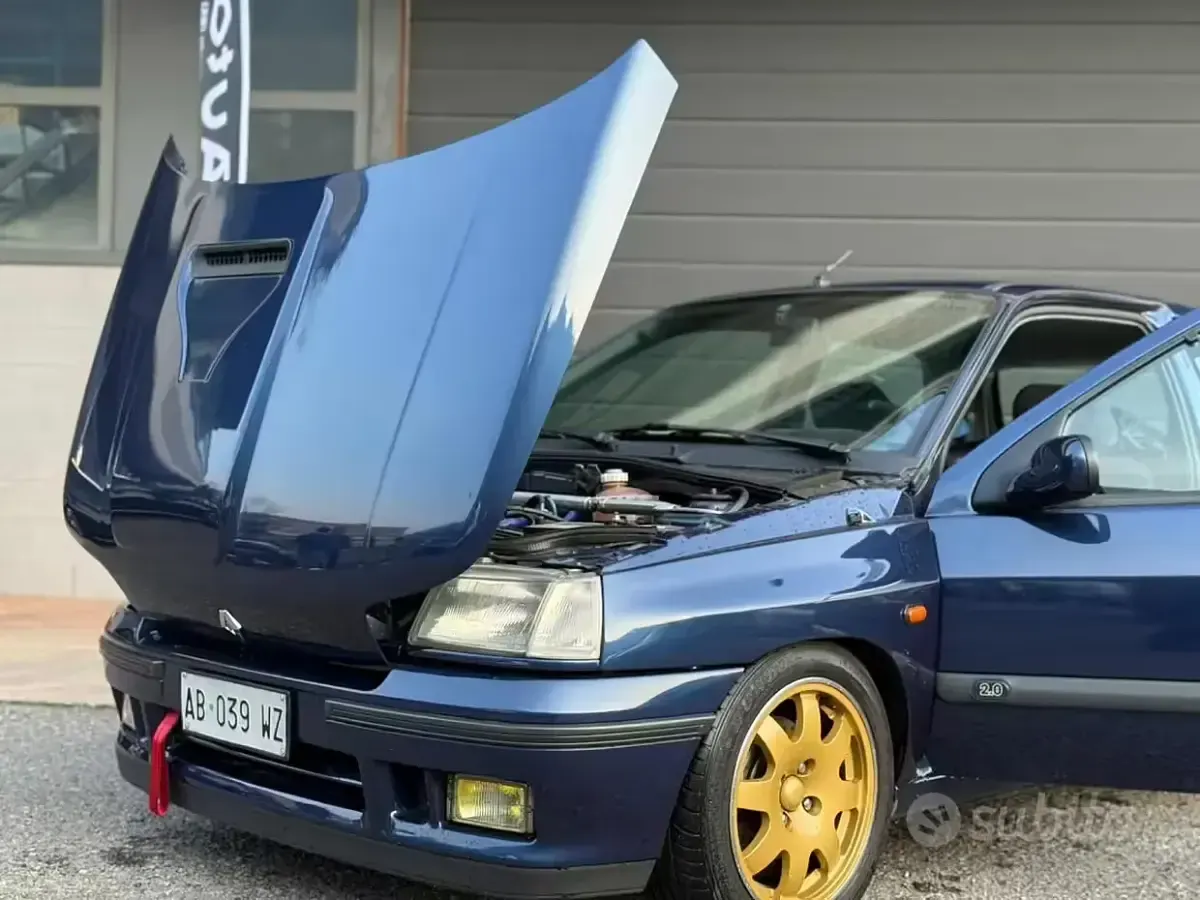 Usata Renault Clio 147 CV (108 kW) 1995 Blu Utilitaria