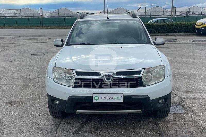 Usata Dacia Duster Lauréate 104 CV (76 kW) 2012 Bianco SUV
